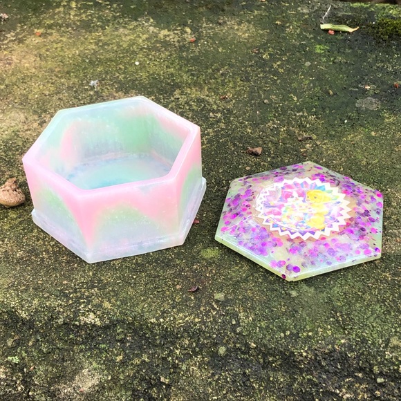 Handmade Lisa Frank Cat Dog UV Resin Trinket Box - Picture 12 of 16